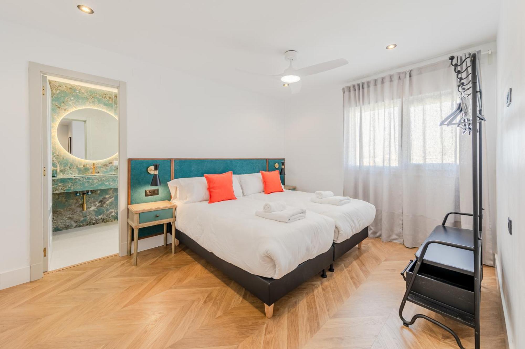 Isg Luxury By The Cathedral